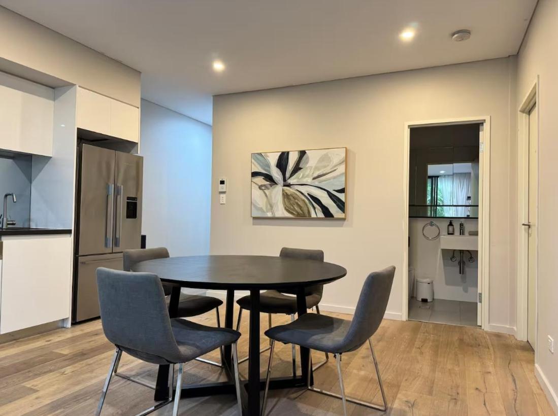 Entire Rental Unit In Waterloo, Australia 시드니 외부 사진